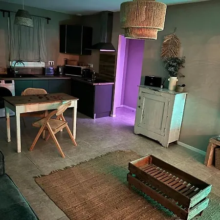 De Charme En Provence Holiday home Pierrevert